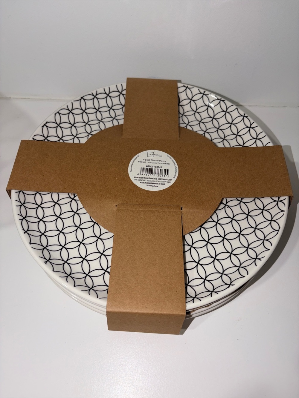 BNIP Mainstays Alessandra Black Stoneware Dinner Plates Set of 4 – 10.5”